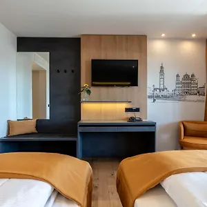 4* فندق أوجسبورج زونينهوف